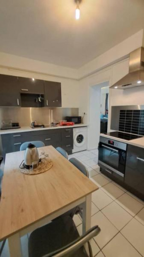 Logement entier 2-3 p